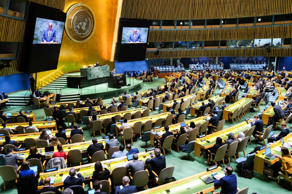 联大通过决议认定巴勒斯坦符合联合国会员国资格_高清图集