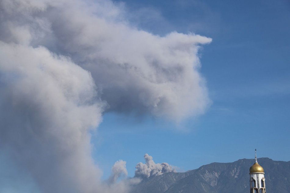 印尼马拉皮火山喷发_高清图集