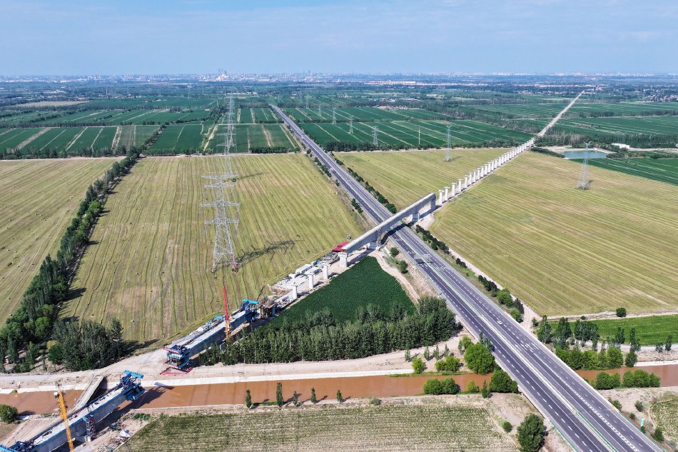 银川：银巴铁路加速建设_高清图集